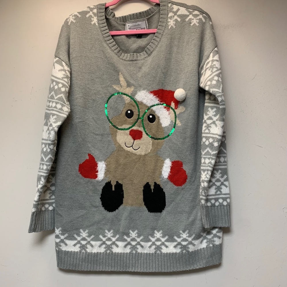 With Love Derek Christmas Sweater Women 1X Grey Excellent Reindeer Sequin PomPom